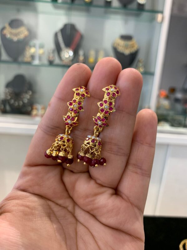 Gold-plated Maroon Jhumki Earrings with semi-precious pearls – Traditional Indian earrings